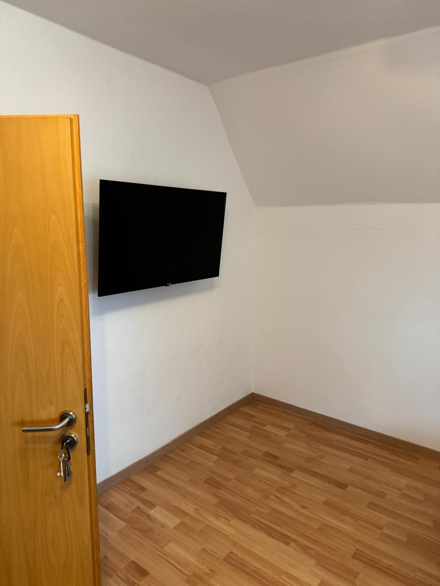Schoene Wohnung Mit Tv, Wlan Und Kueche - Anna Werne 外观 照片